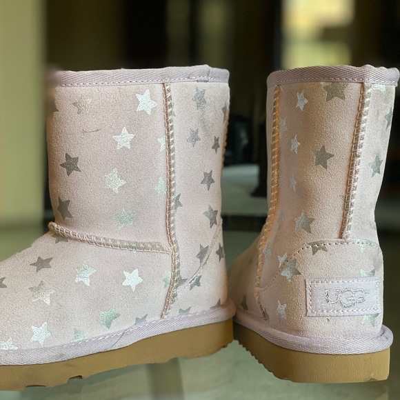 UGG Other - NEW UGG Star Classic Short II Boots